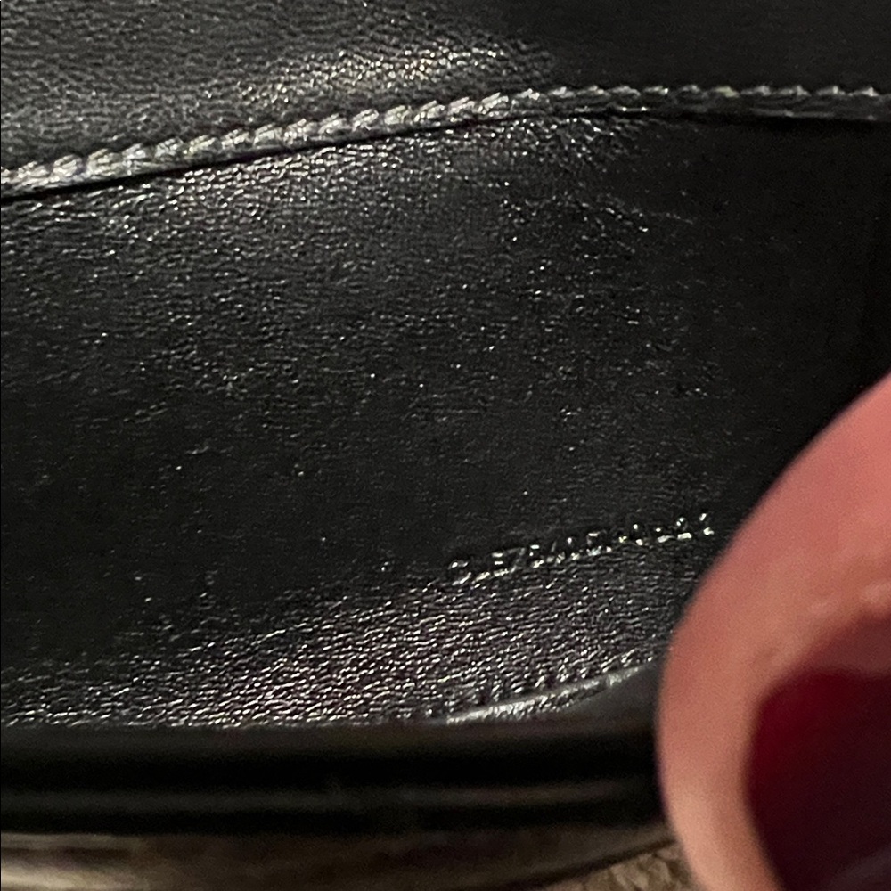 YSL Saint Laurent Gaby Phone Holder, black quilted with gold chain NWT! - Picture 9 of 17